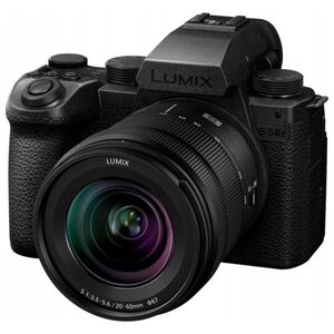Aparat Panasonic LUMIX S DC-S5M2 + 20–60 mm f/3.5–5.6 (DC-S5M2XKE)