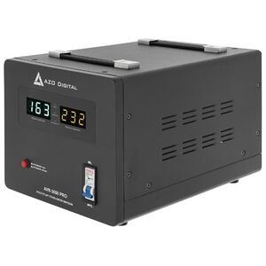 AZO Digital Stabilizator napięcia AVR-3000 PRO 3000VA / 1800W
