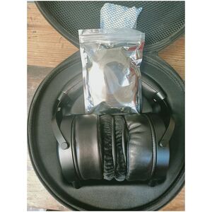 Słuchawki Monoprice MONOPRICE M1070C Over the Ear Closed - Black