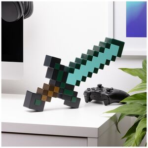 Paladone PALADONE Minecraft Lampka diamentowy miecz