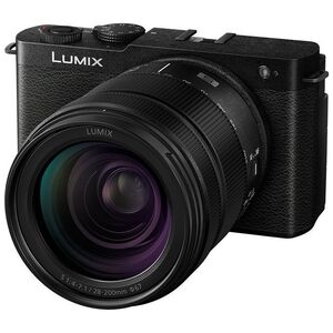 Lustrzanka Panasonic Panasonic Lumix S9 Jet Juodas 28-200 F/4.0-7.1