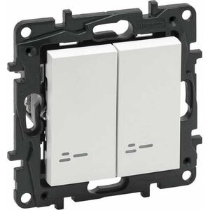 Legrand Niloe Step - łącznik schodowy podwójny podświetlany 10 AX - kolor biały 863118 6461067 3414971834576