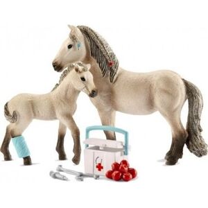 Figurka Schleich Islandzki koń i apteczka