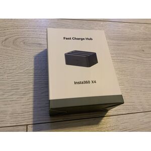 Ładowarka do aparatu Insta360 Insta360 X4 Fast Charge Hub