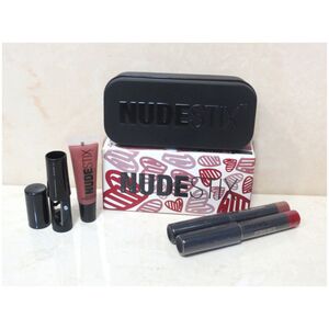 Nudestix Σετ Nudestix: Red Hot Lips Mini Kit Royal, Cream Lipstick, 04, Nude, 2 ml + Red Hot Lips Mini Kit Royal, Cream Lipstick, Posh, 2,5 ml για γυναίκες 13078838 839174010191