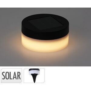 Solarna lampka ogrodowa wbijana w ziemię