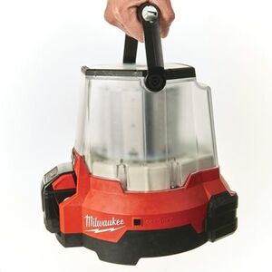 MILWAUKEE.LAMP M18ONESLSP-0 4400lm IP54 ZONE AC/DC %%%