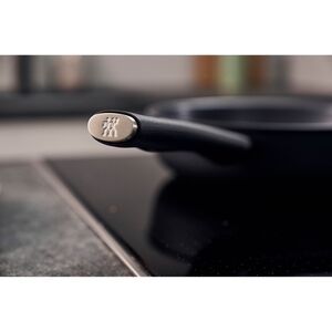 ZWILLING Madura Plus Ceramic Wok, 30 cm round aluminium Titanium-reinforced non-stick coating