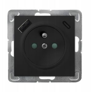 Gniazdo pojedyncze Ospel Impresja GP-1YZPUSBAC/m/33 z uziemieniem z przesłonami torów prądowych z ładowarką USB A+C 250V 16A IP20 czarny metalik