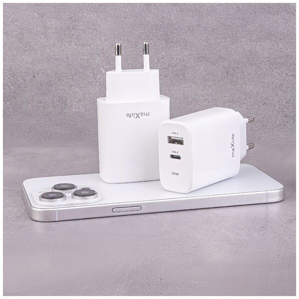 Maxlife MXTC-10-20AC PD QC charger 1x USB-C 1x USB 20W white 5907457789838