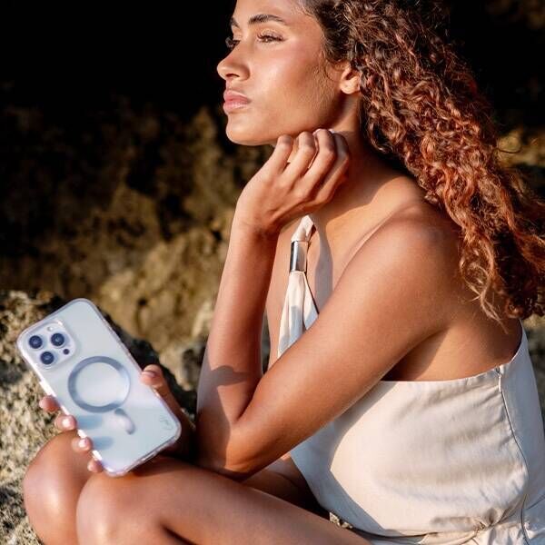 Case IPHONE 16 PRO UNIQ Coehl Savon Magnetic Charging Bubble Prism transparent 8886463690505