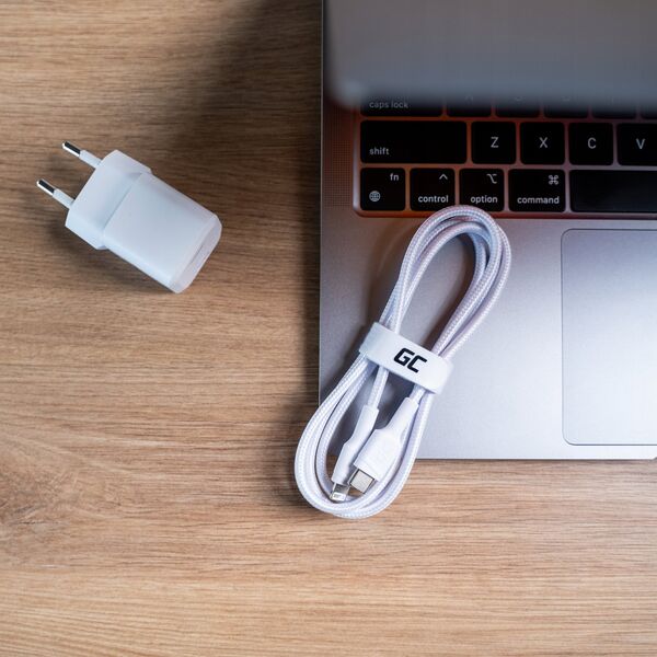 Kabel USB Green Cell Lightning - USB-C 1 m Czarny (KABGC07W)