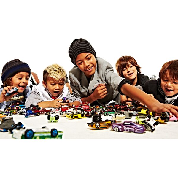 Hot Wheels Małe Samochodziki (05785) Produkty wysyłany losowo