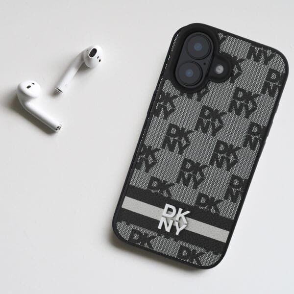 DKNY DKNY DKHCP16SPCPTSSK iPhone 16 6.1" 6.1" czarny/black hardcase Checkered Pattern & Printed Stripes