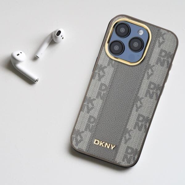 DKNY DKNY DKHMP15XPCPVSLE iPhone 15 Pro Max 6.7" beżowy/beige hardcase Leather Checkered Mono Pattern MagSafe