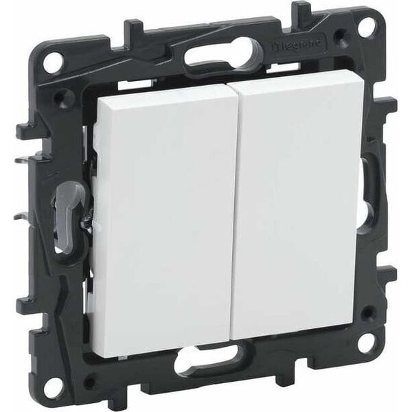Legrand Niloe Step - łącznik schodowy podwójny 10 AX - kolor biały 863108 6461068 3414971834392