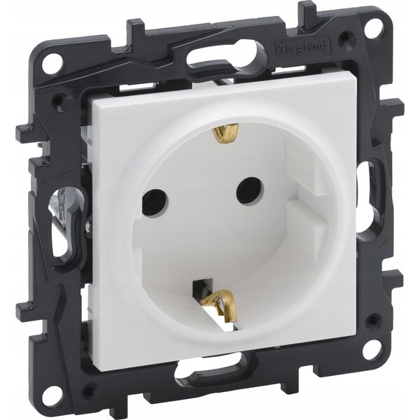 Legrand Gniazdo pojedyncze Legrand Niloe Step 863120 z uziemieniem schuko z przesłonami zaciski automatyczne białe 10800225 3414971834637