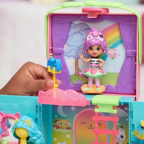 Figurka Spin Master Zestaw figurek Koci Domek Gabi: Tęczowa Garderoba Gabi