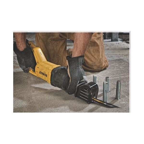 Piła szablasta Dewalt DWE305PK 1100 W 3105858 5035048554258