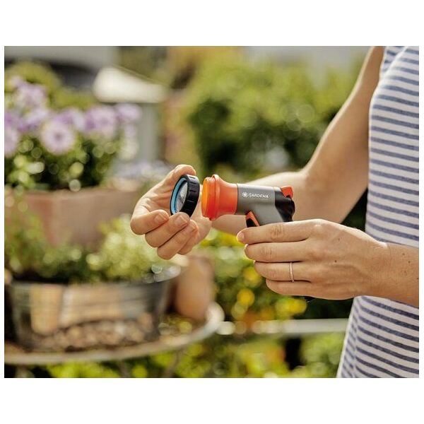 Gardena  Prysznic ogrodowy do podlewania roślin grey/orange 6801650 4078500044608