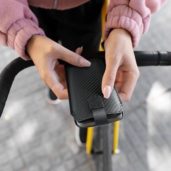 ForCell Futerał Forcell POCKET Carbon - Model 14 - do IPHONE 11 / XR 11465699 5903396127366
