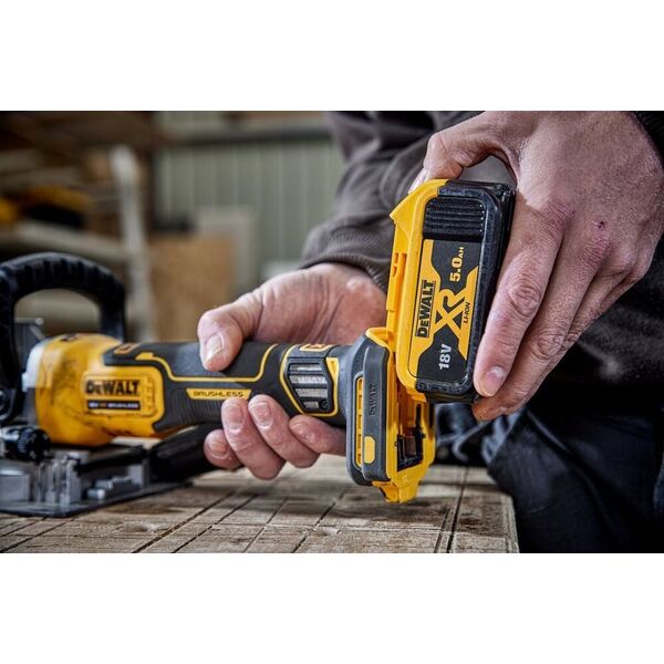 Frezarka Dewalt 18v xr frezarka do wpustów lamello 2 x 5ah 12190370 5035048752944
