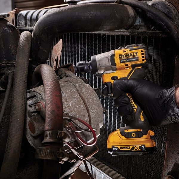 Klucz udarowy Dewalt DEWALT.KLUCZ UDAROWY 3/8" 12V DCF902D2 168Nm 2x2,0Ah TSTAK 12515363 5035048711033