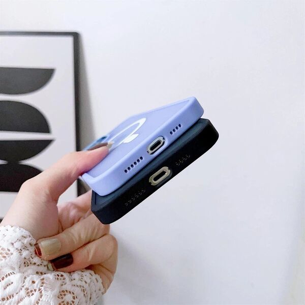 Hurtel Magnetyczne etui z MagSafe Color Matte Case do iPhone 15 Plus - burgundowe 13250012 9145576280126