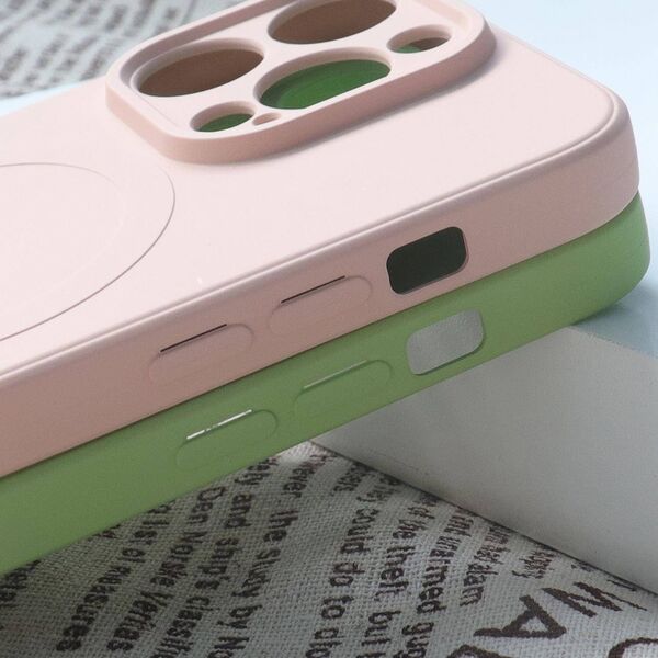 Hurtel Silikonowe etui kompatybilne z MagSafe do iPhone 15 Pro Silicone Case - różowe 13250829 9145576279892