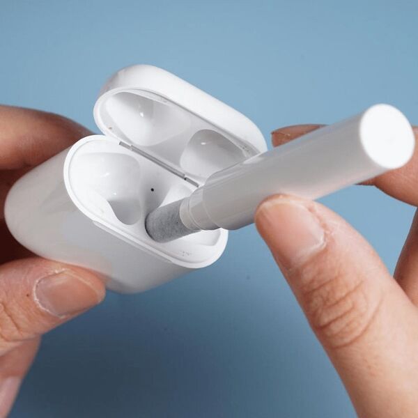 Hurtel Zestaw do czyszczenia słuchawek AirPods biały HURTEL 13330506 9145576277911