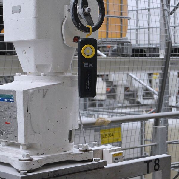 Scangrip Akumulatorowa lampa robocza EX strefa 0/20 o mocy 350 lum UNI-EX 03.5617 13606105 5708997356173