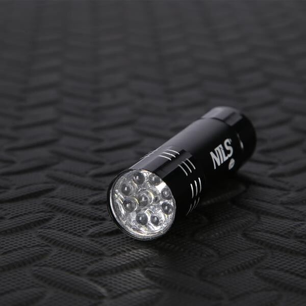 Nils Extreme NC0001 LATARKA LED 300 LM NILS CAMP 13677657 5907695556698