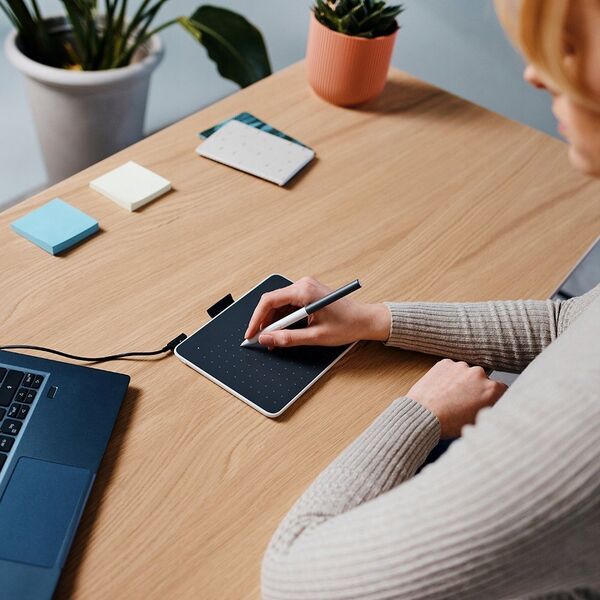 Wacom Wacom One S Pen Tablet Small 13927334 4949268623360