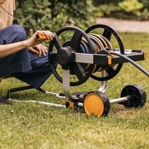 Fiskars FISKARS BĘBEN NA WĄŻ XL Z KÓŁKAMI 14215139 6411501512376