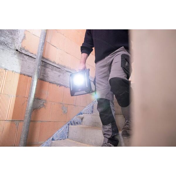 Brennenstuhl Przenosny reflektor LED Hybrid MULTI 6050 MH, 60W, 6200lm, IP65 1173140600