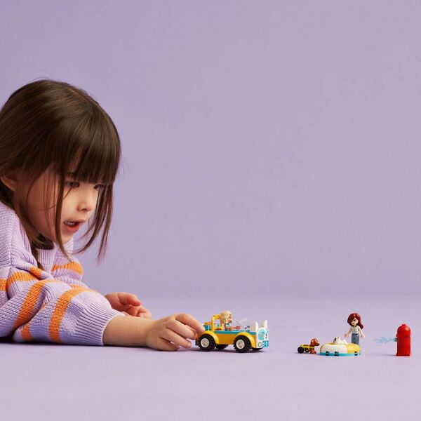 LEGO Friends Samochód do pielęgnacji psów (42635)