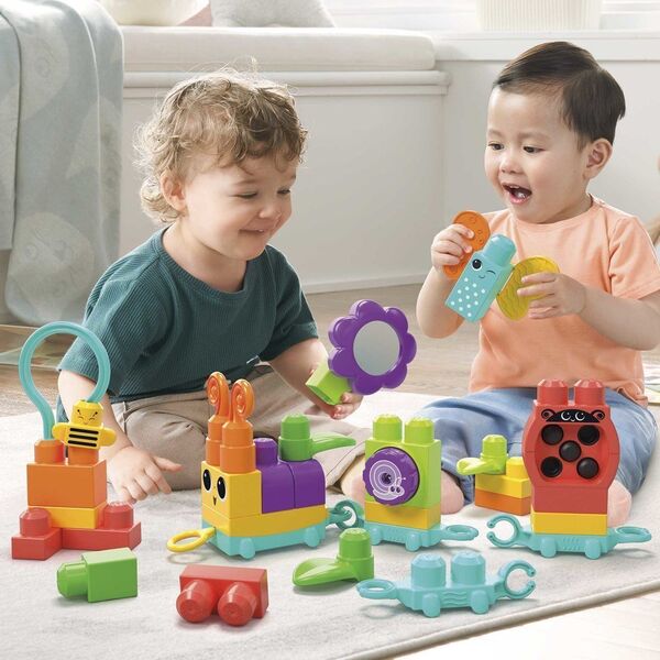 Mattel Mega Bloks Aktywizująca gąsieniczka do ciągnięcia HKN44