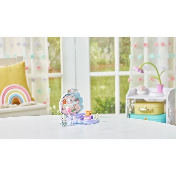 Figurka Epoch SYLVANIAN Sklepik małych Syrenek 05760 57605