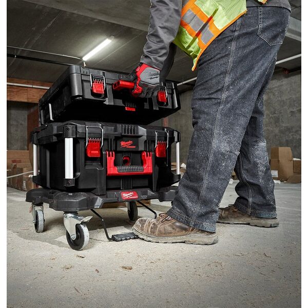 Sourcing MILWAUKEE PACKOUT STROLLER