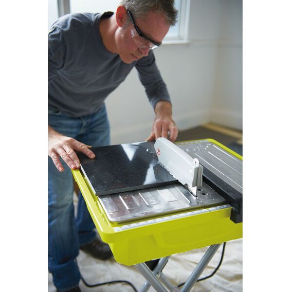 Ryobi Pilarka do cięcia płytek na mokro 178mm 500W (WS721S)