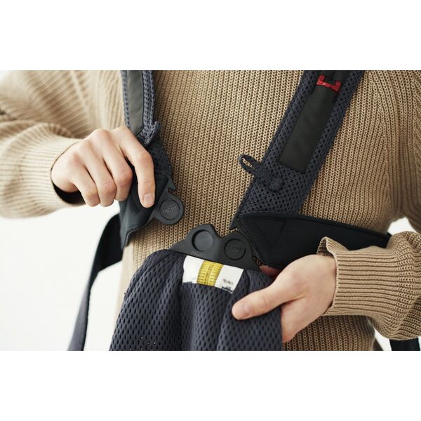 BabyBjorn BABYBJÖRN - Baby Carrier MINI 3D Mesh, Anthracite