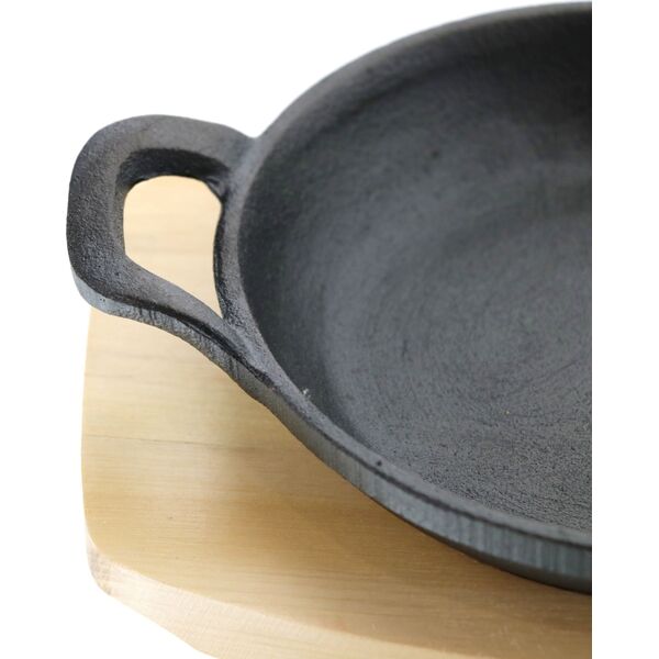 Patelnia Cast Iron Ketinė keptuvė su mediniu padėkliuku, 15,5 cm