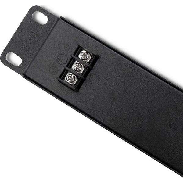 Qoltec Patch panel RACK 48V 24 porty Passive PoE Injector Czarny (54477)