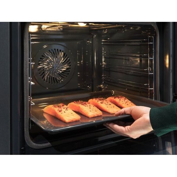 Piekarnik Electrolux EOB8S39WZ