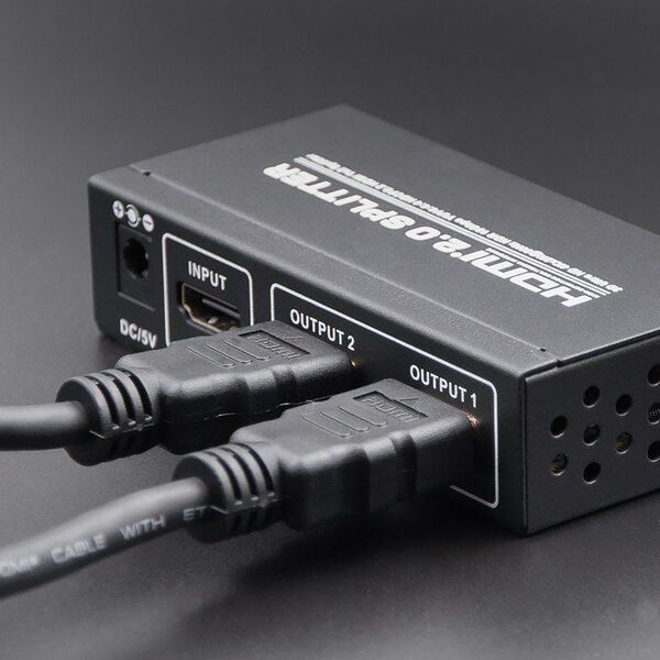 Qoltec Qoltec Rozdzielacz aktywny Splitter HDMI v. 2.0 | 1x2 | EDID+IR