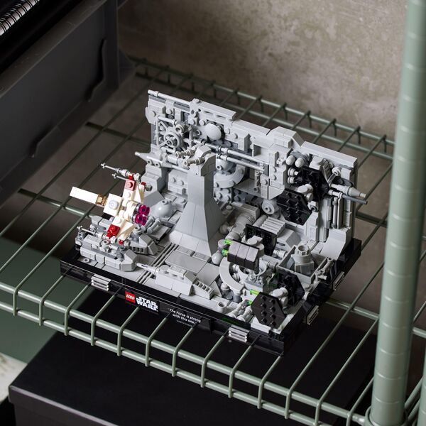 LEGO Star Wars Diorama: Szturm na Gwiazdę Śmierci (75329)