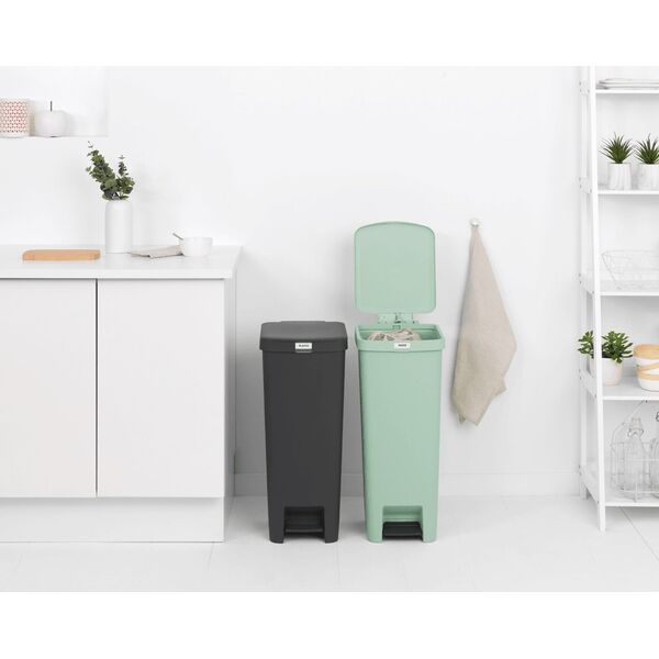 Kosz na śmieci Brabantia na pedał zielony (800108)