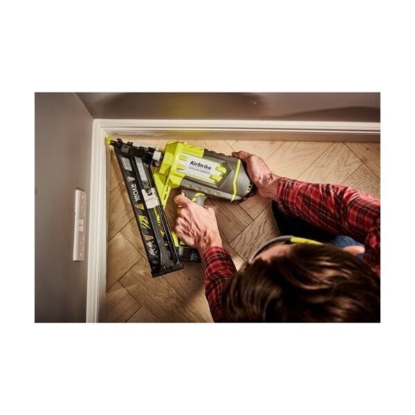 Ryobi SZTYFCIARKA AKUMULATOROWA R15GN18-0 18V 0*AH
