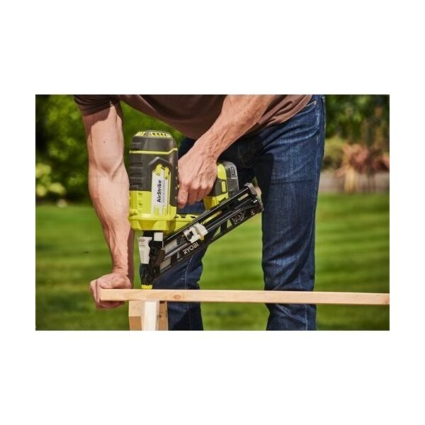 Ryobi SZTYFCIARKA AKUMULATOROWA R15GN18-0 18V 0*AH