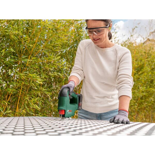 Wyrzynarka Bosch EasySaw 18V-70 18 V